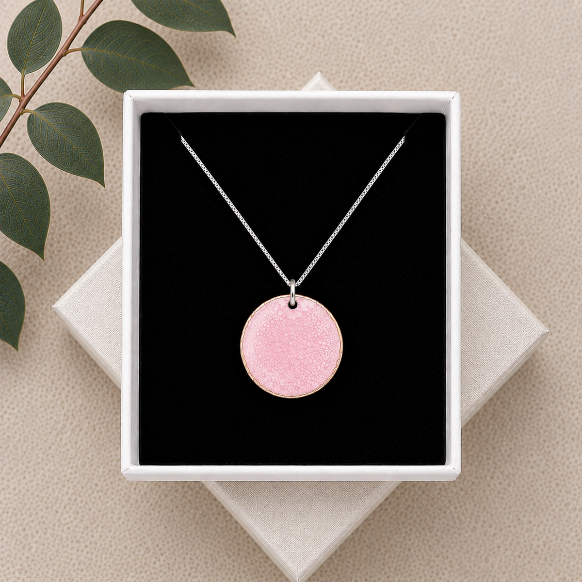 Enamel necklace Pink