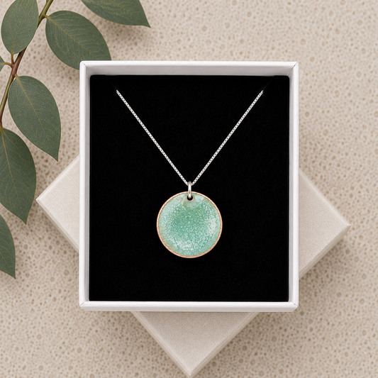 Enamel necklace Peppermint